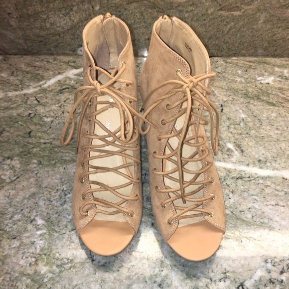 ❌SOLD❌ Tan booties - Picture 2 of 4